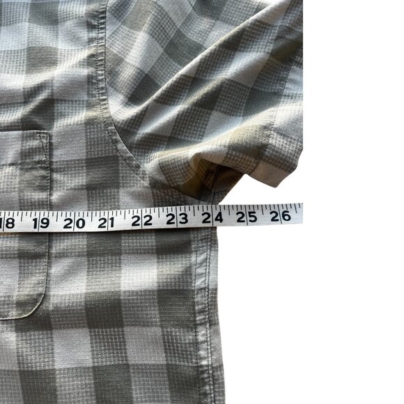 Marmot Mountain Works Olive Green and Light Green Short Sleeve Button Down Shirt - Picture 6 of 7